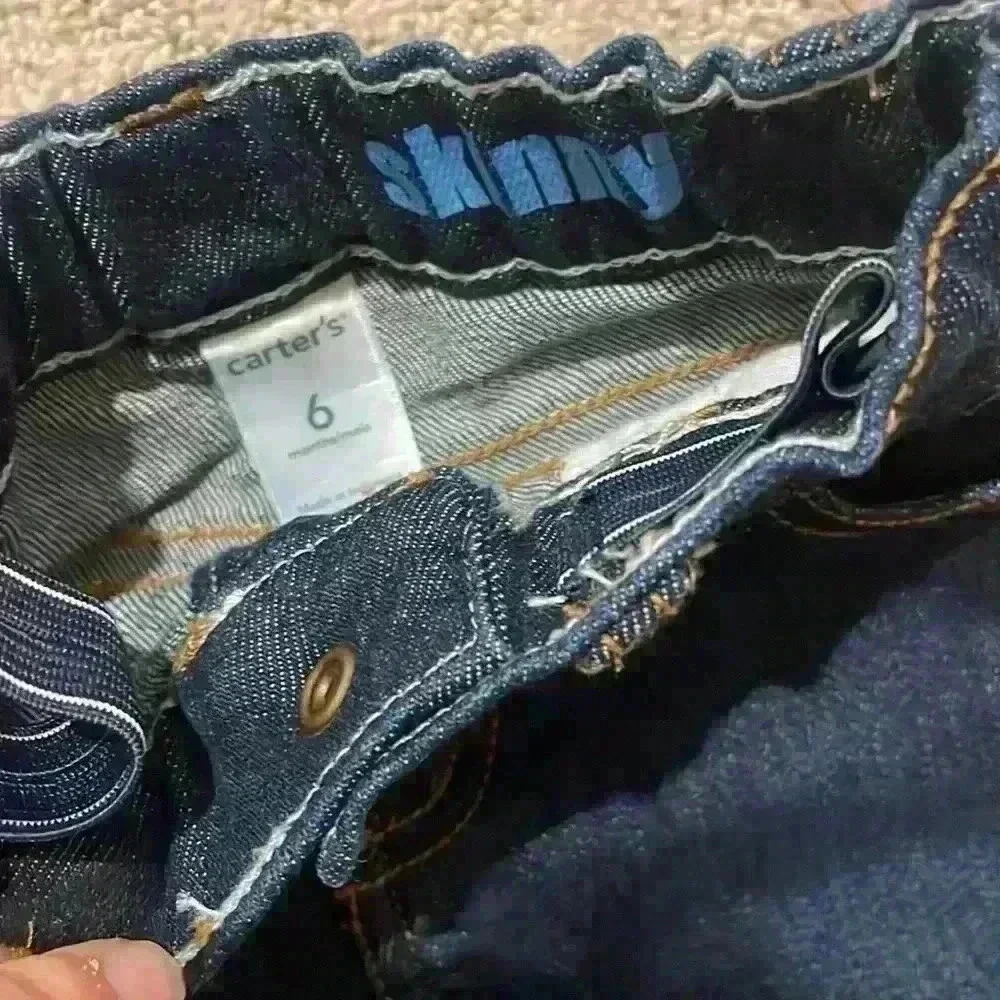 NWOT Carter’s skinny jeans 6m